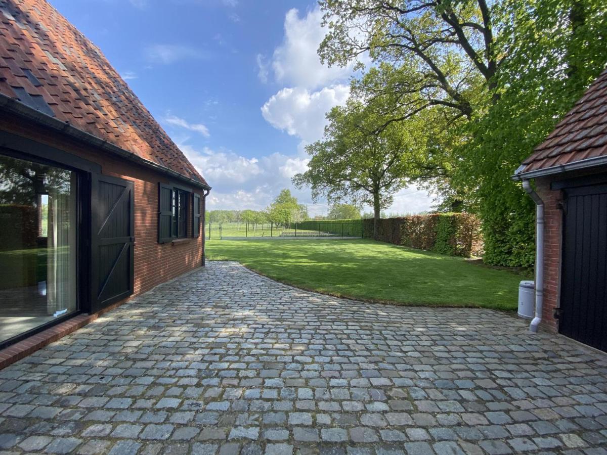 Drieskenshoeve Grote-Brogel Buitenkant foto